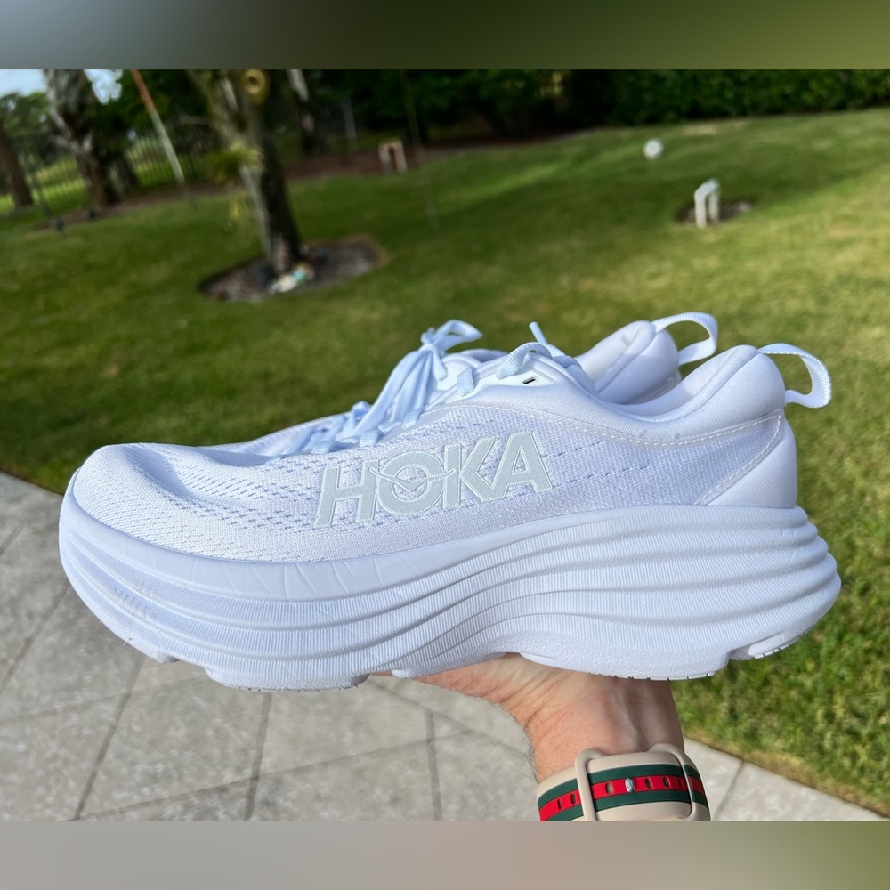 Hoka Bondi 8 in white size 9b with box EEUC